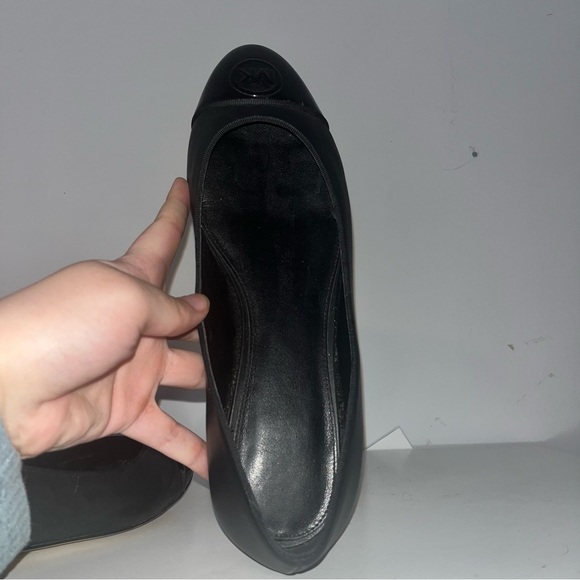 MICHAEL Michael Kors Black Leather Loafers - Picture 9 of 9